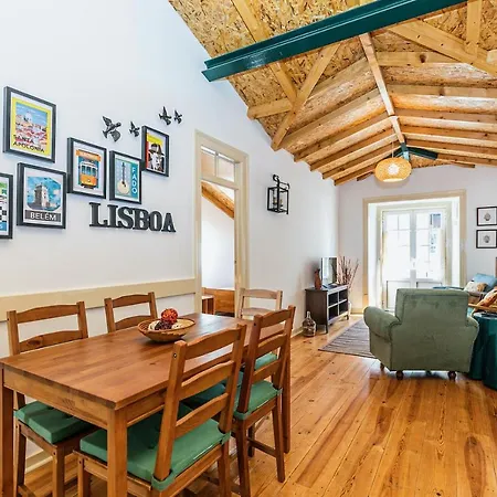 Moderno Em Bairro Tipico Lisboeta Apartman *