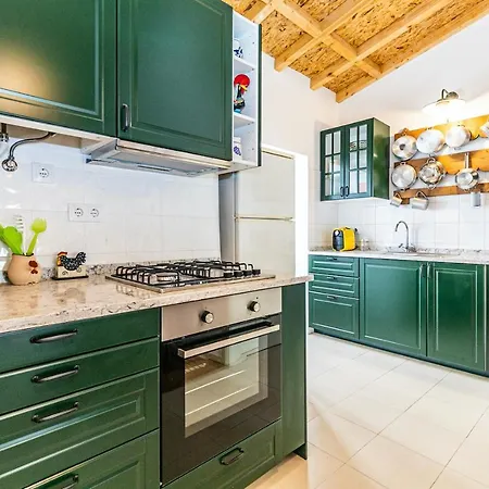 Apartament Moderno Em Bairro Tipico Lisboeta