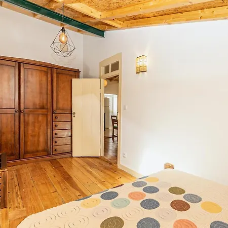 Moderno Em Bairro Tipico Lisboeta * 리스본